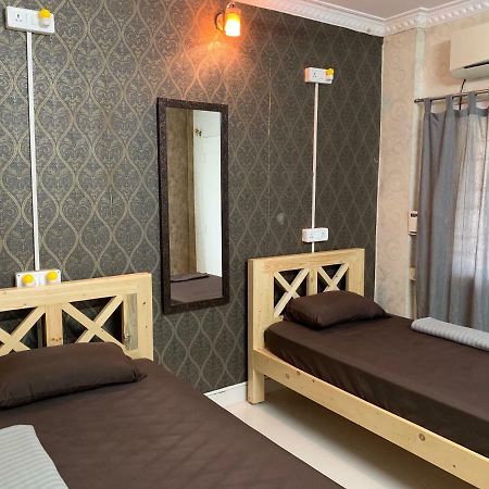 Hostel 11 เชนไน ภายนอก รูปภาพ